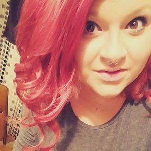 Meet your Posher, Leticia